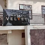 Hotel O Velvet